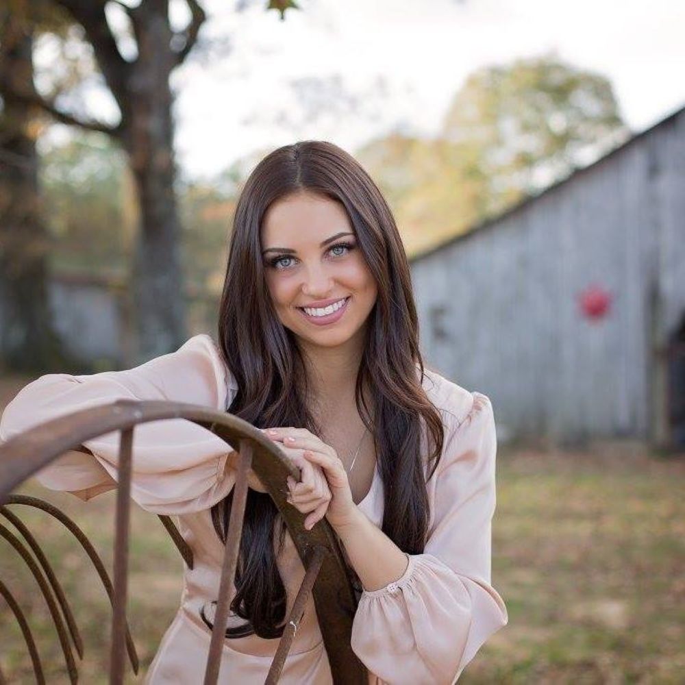 Meet your Posher, Chloé